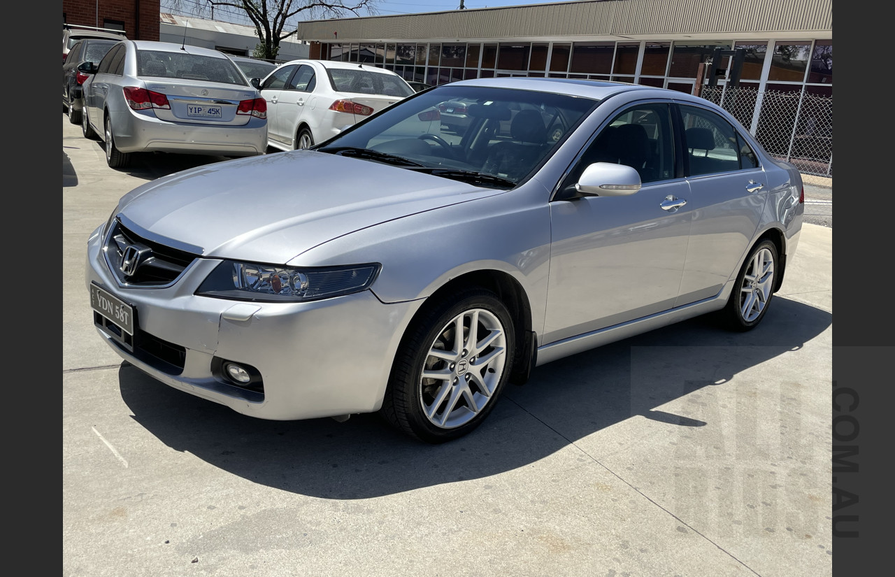 1/2005 Honda Accord EURO Luxury 4d Sedan Silver 2.4L