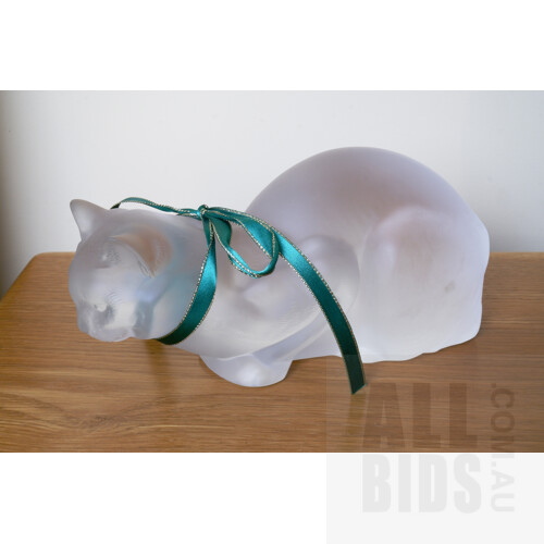 Large Lalique Crystal Crouching Cat