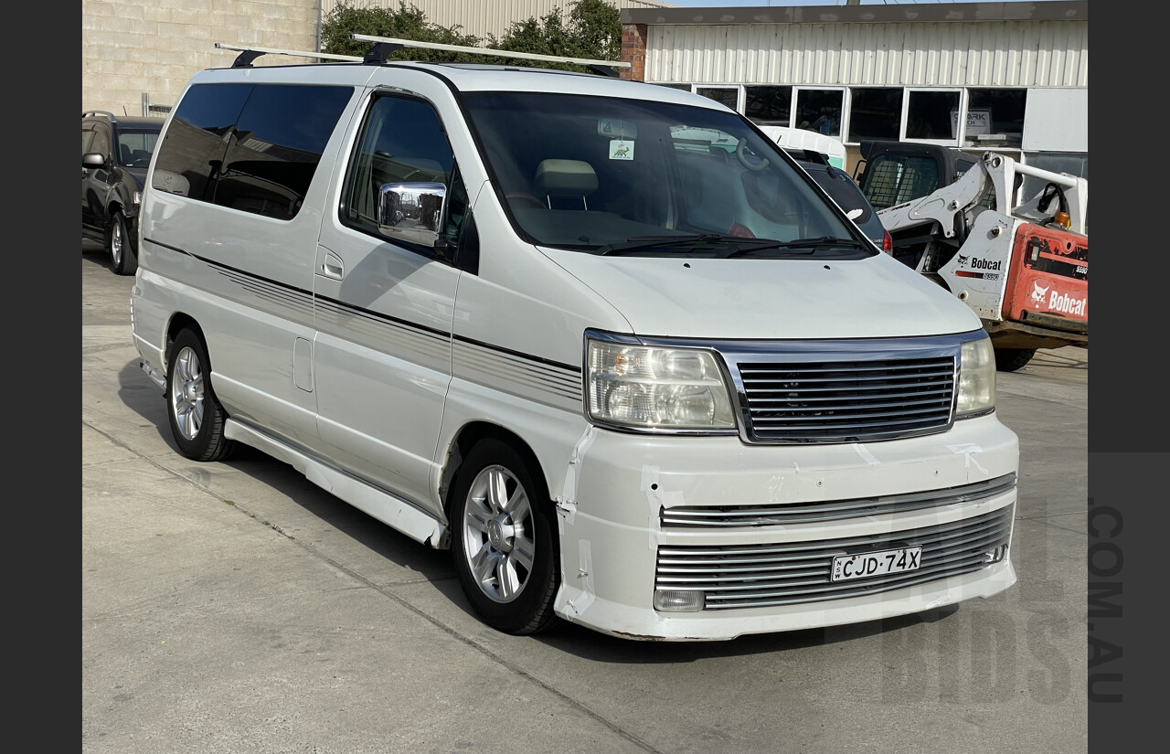 01/2001 Nissan Elgrand Rider Van White 3.5L