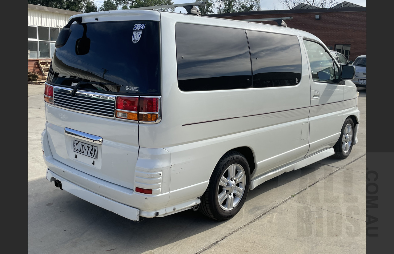 01/2001 Nissan Elgrand Rider Van White 3.5L