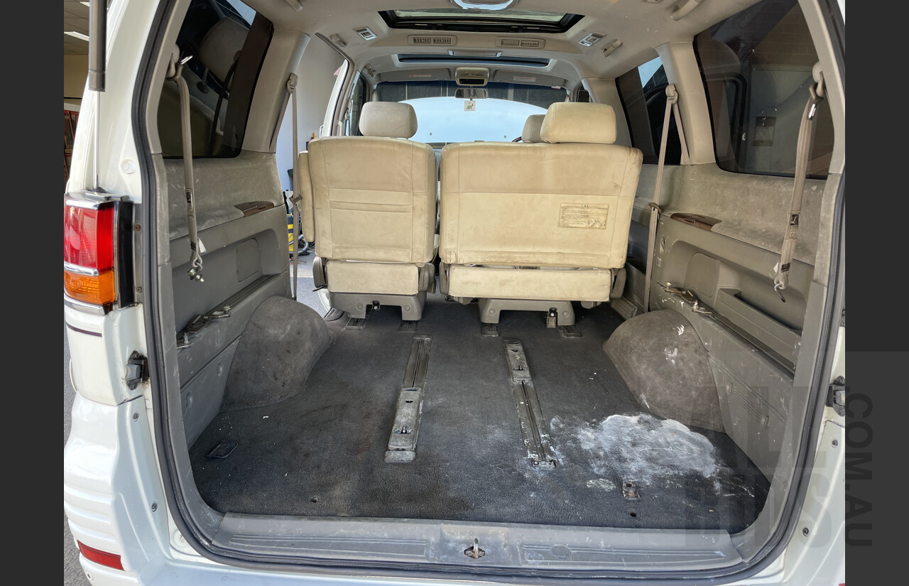 01/2001 Nissan Elgrand Rider Van White 3.5L