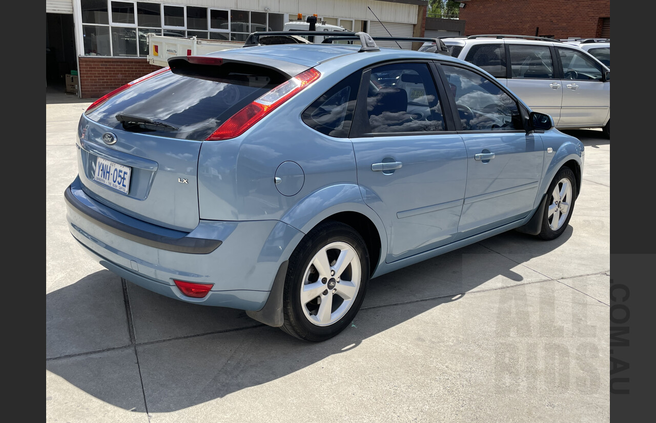7/2005 Ford Focus LX LS 4d Sedan Blue 2.0L