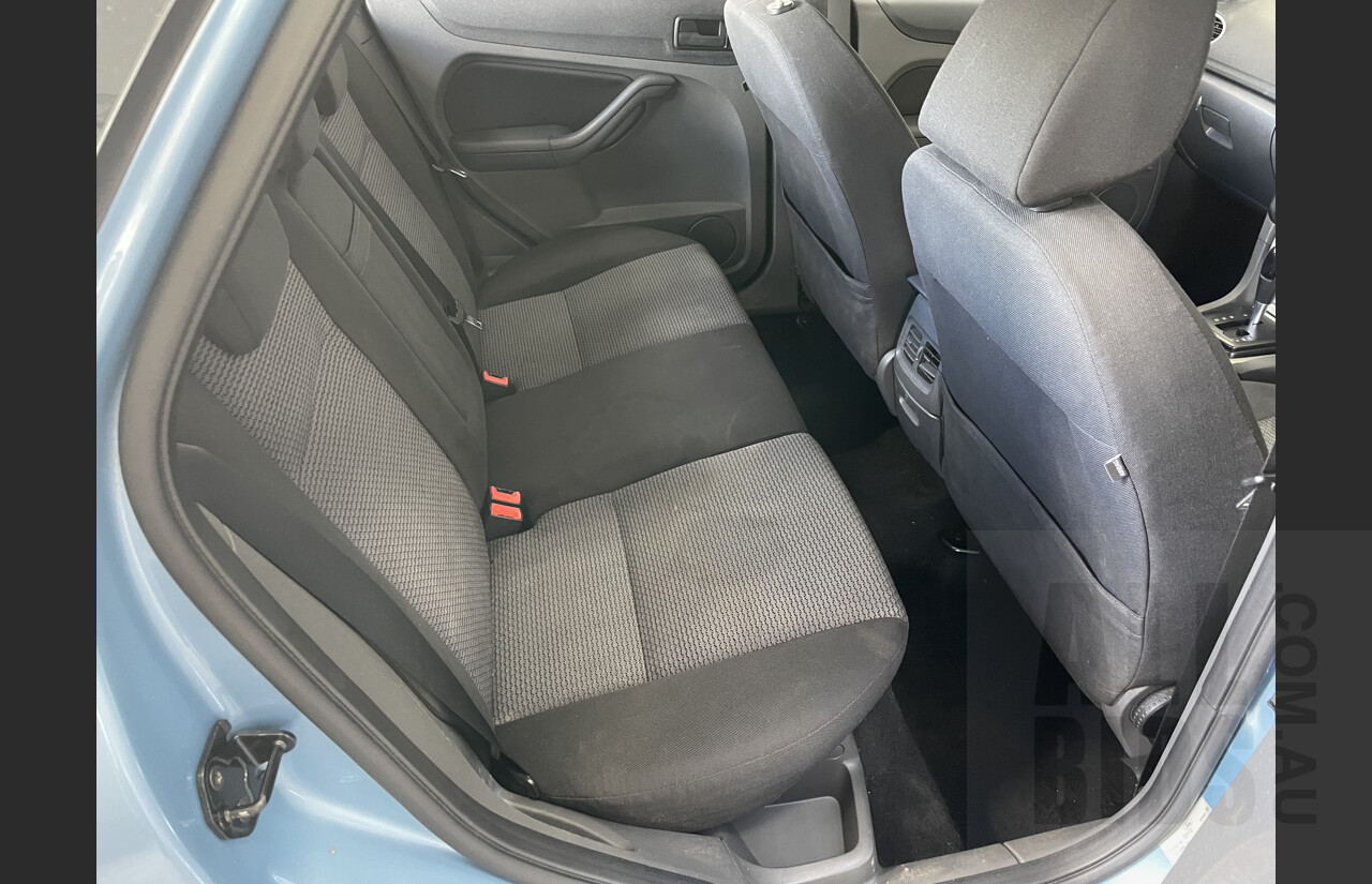7/2005 Ford Focus LX LS 4d Sedan Blue 2.0L