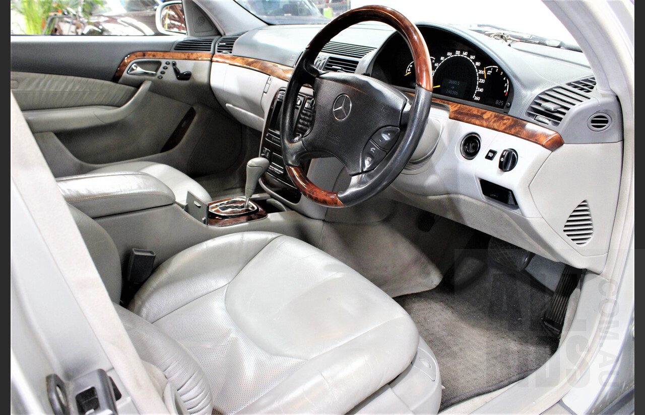 1/2000 Mercedes-Benz S430 W220 4d Sedan Silver 4.3L V8
