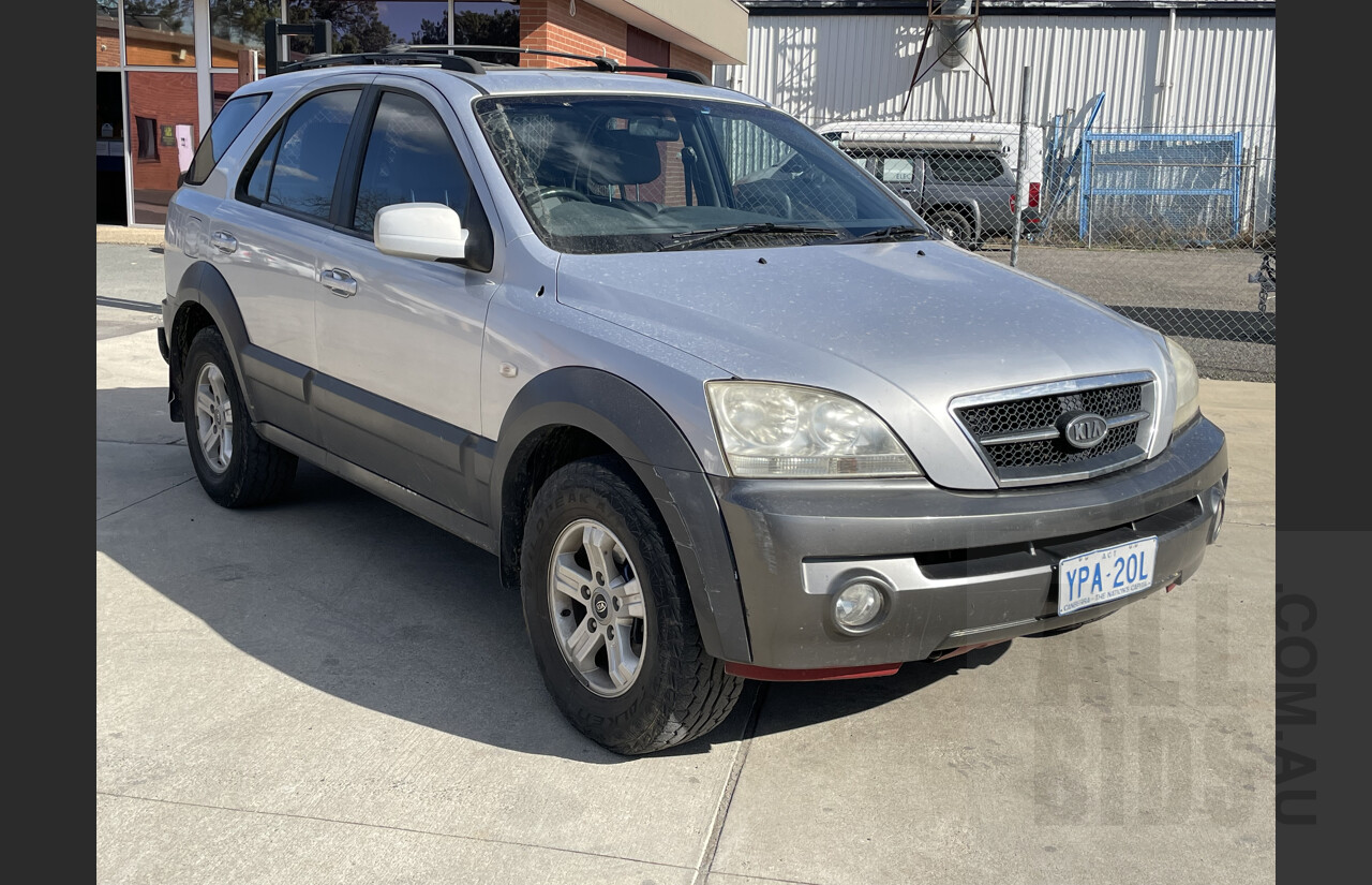 11/2004 Kia Sorento  BL 4d Wagon Silver 3.5L