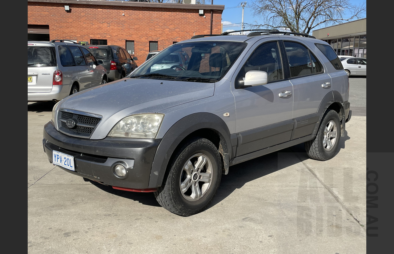 11/2004 Kia Sorento  BL 4d Wagon Silver 3.5L