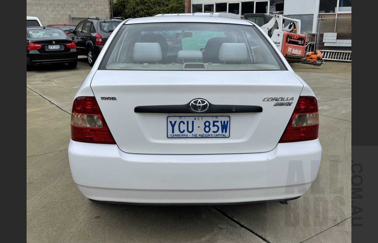 4/2003 Toyota Corolla Ascent ZZE122R 4d Sedan White 1.8L