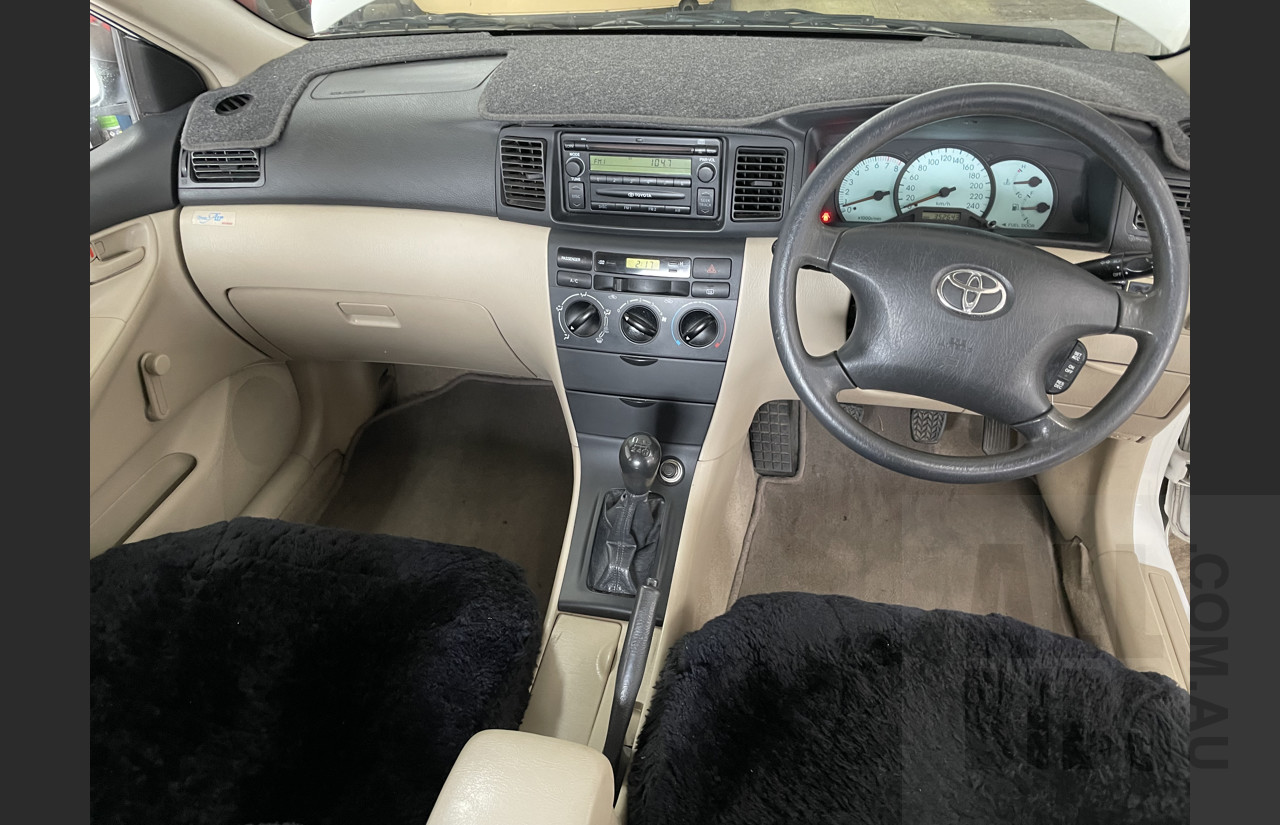 4/2003 Toyota Corolla Ascent ZZE122R 4d Sedan White 1.8L