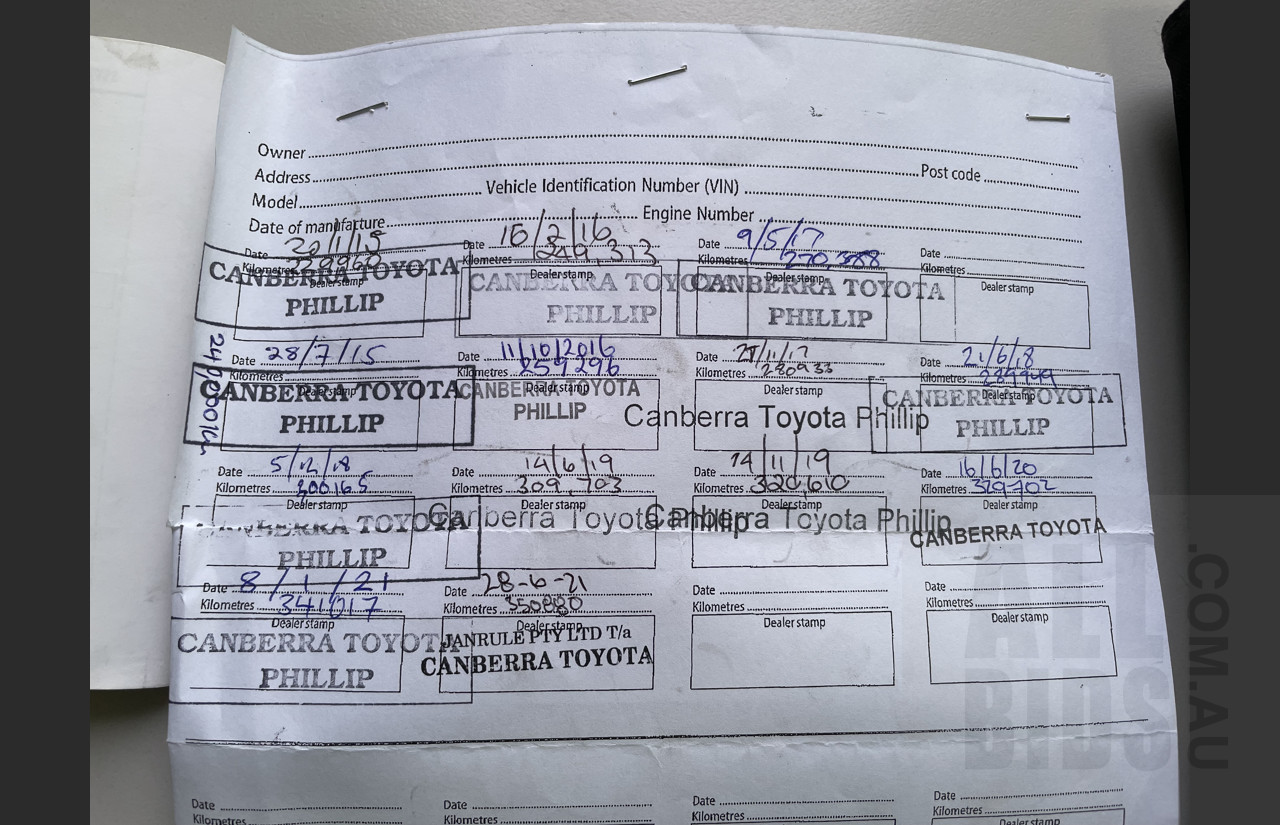 4/2003 Toyota Corolla Ascent ZZE122R 4d Sedan White 1.8L