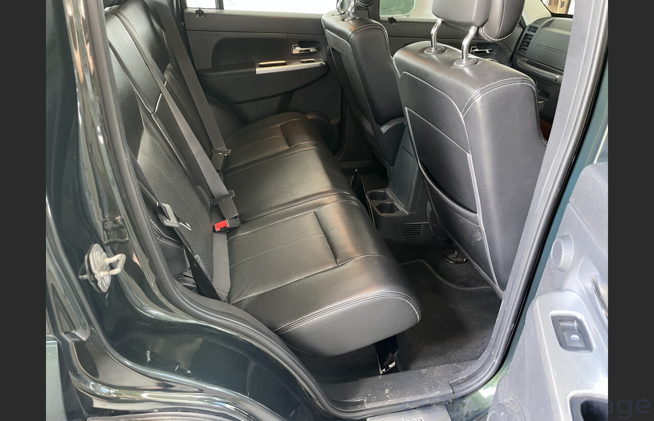 3/2010 Jeep Cherokee Limited (4x4) KK 4d Wagon Green 3.7L