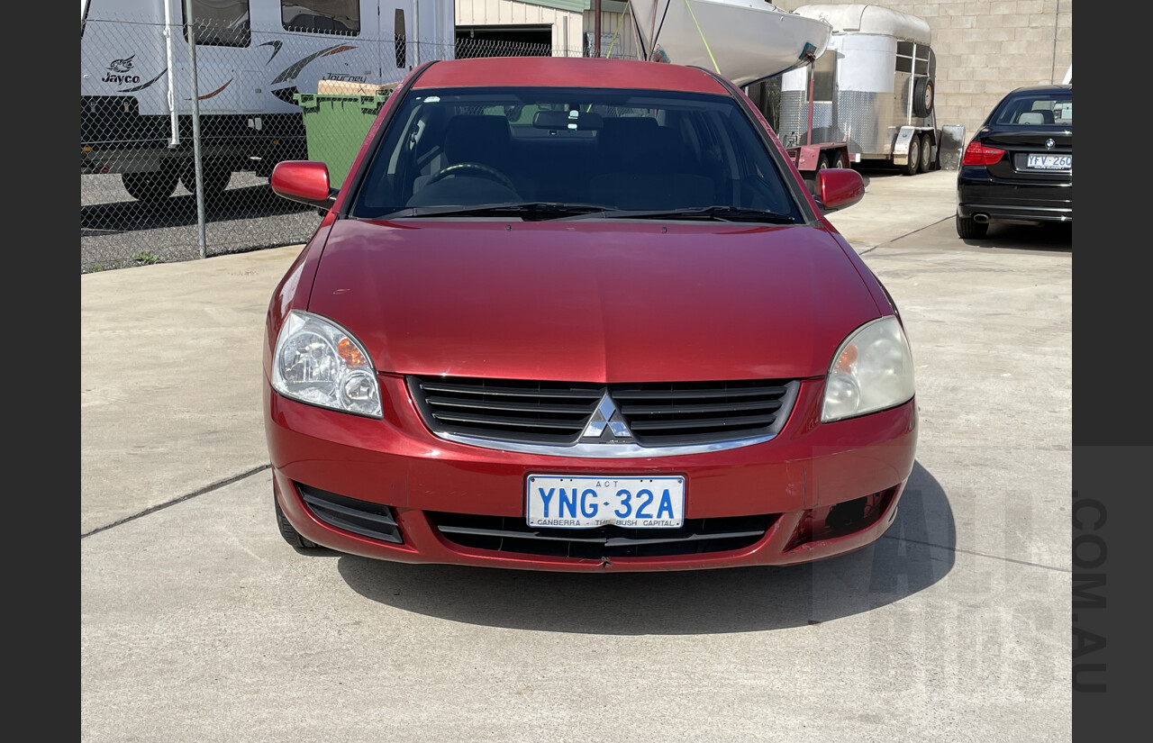 2/2006 Mitsubishi 380 ES DB SERIES II 4d Sedan Red 3.8L