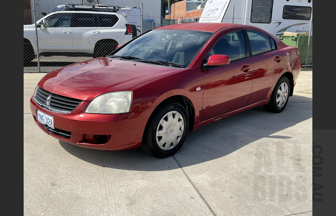 2/2006 Mitsubishi 380 ES DB SERIES II 4d Sedan Red 3.8L