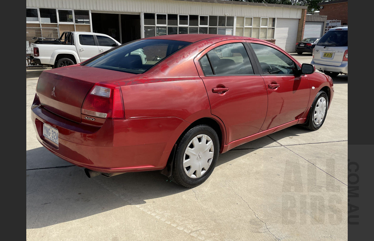 2/2006 Mitsubishi 380 ES DB SERIES II 4d Sedan Red 3.8L