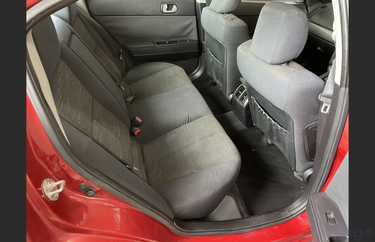 2/2006 Mitsubishi 380 ES DB SERIES II 4d Sedan Red 3.8L