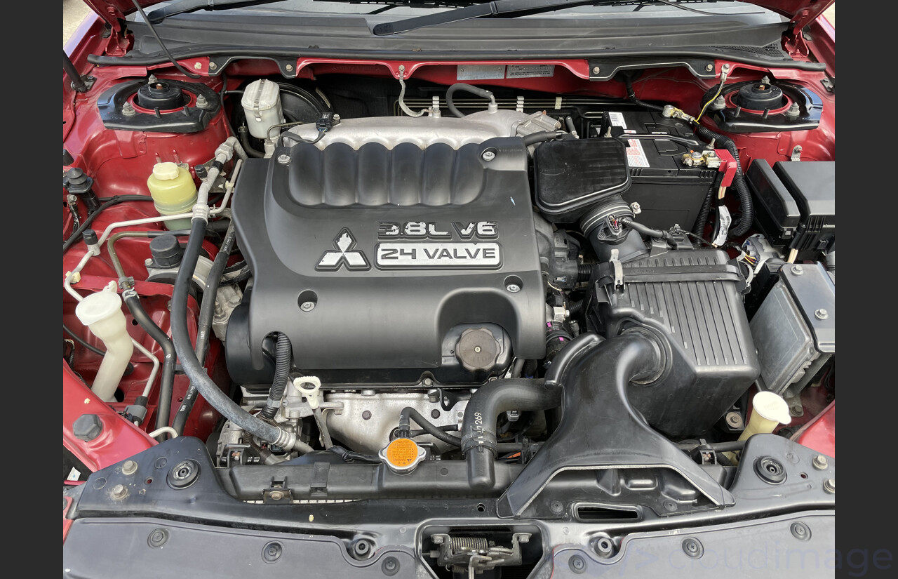 2/2006 Mitsubishi 380 ES DB SERIES II 4d Sedan Red 3.8L