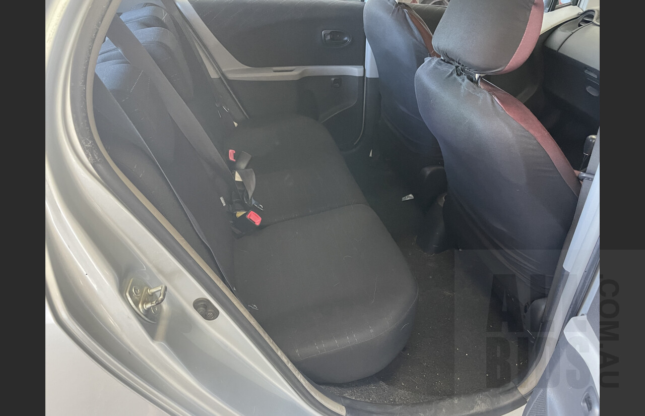 8/2005 Toyota Yaris YRX NCP91R 5d Hatchback Silver  1.5L