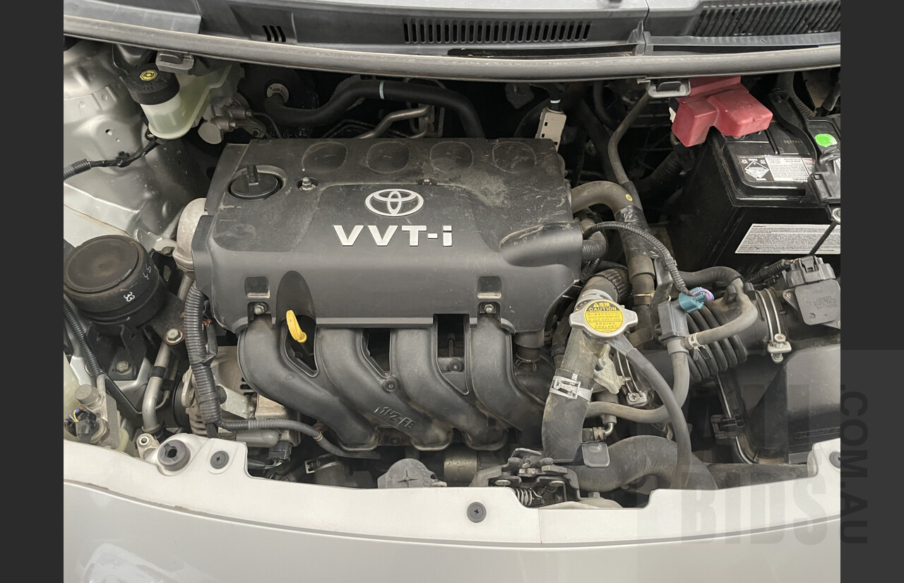 8/2005 Toyota Yaris YRX NCP91R 5d Hatchback Silver  1.5L