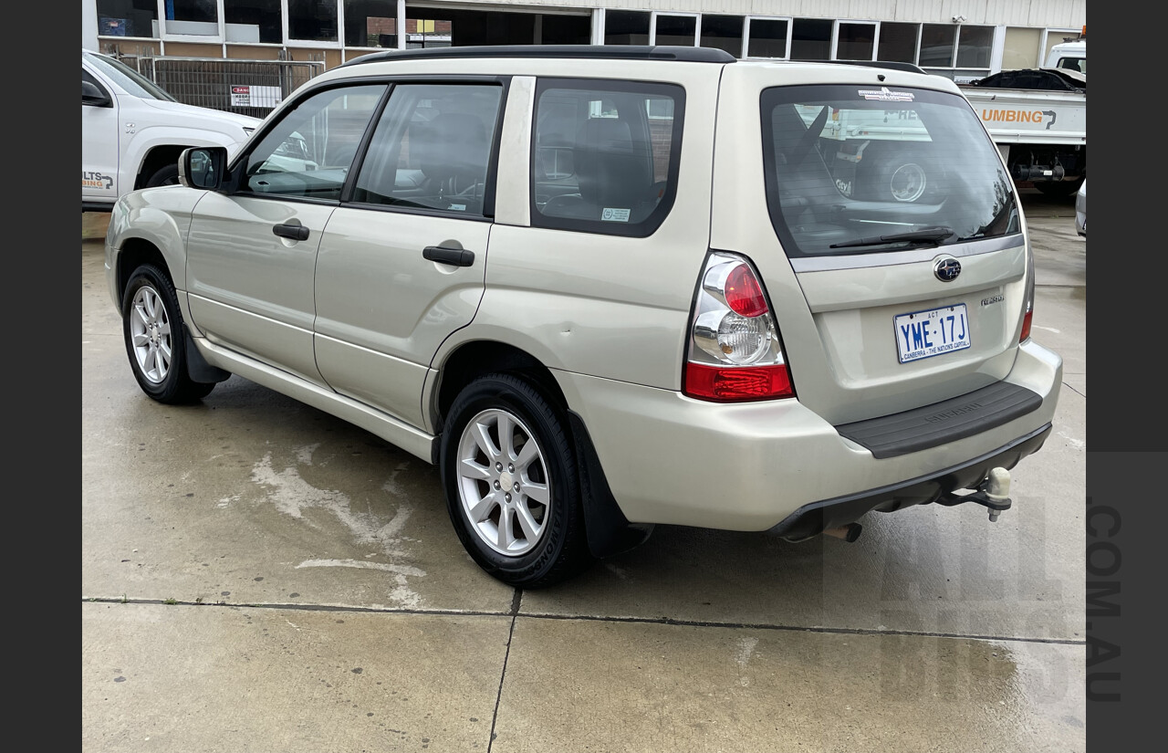 10/2005 Subaru Forester XS Luxury MY05 4d Wagon Gold 2.5L