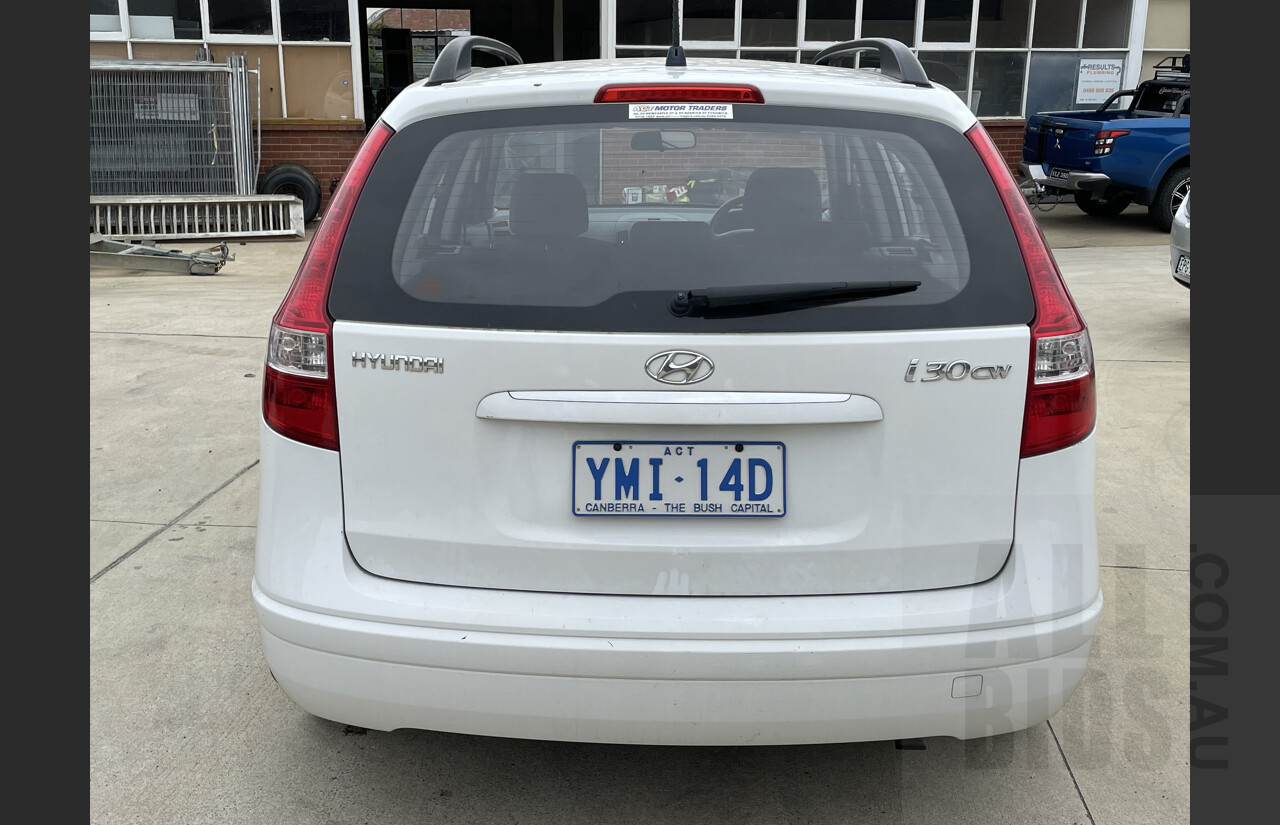 7/2009 Hyundai i30 cw SX 1.6 CRDi FD MY09 4d Wagon White 1.6L