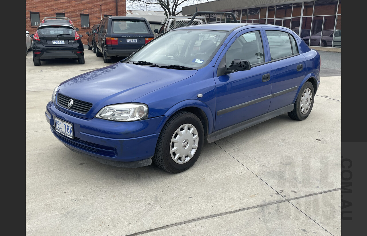 11/2004 Holden Astra Classic TS 5d Hatchback Blue 1.8L