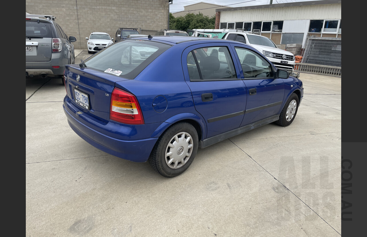 11/2004 Holden Astra Classic TS 5d Hatchback Blue 1.8L