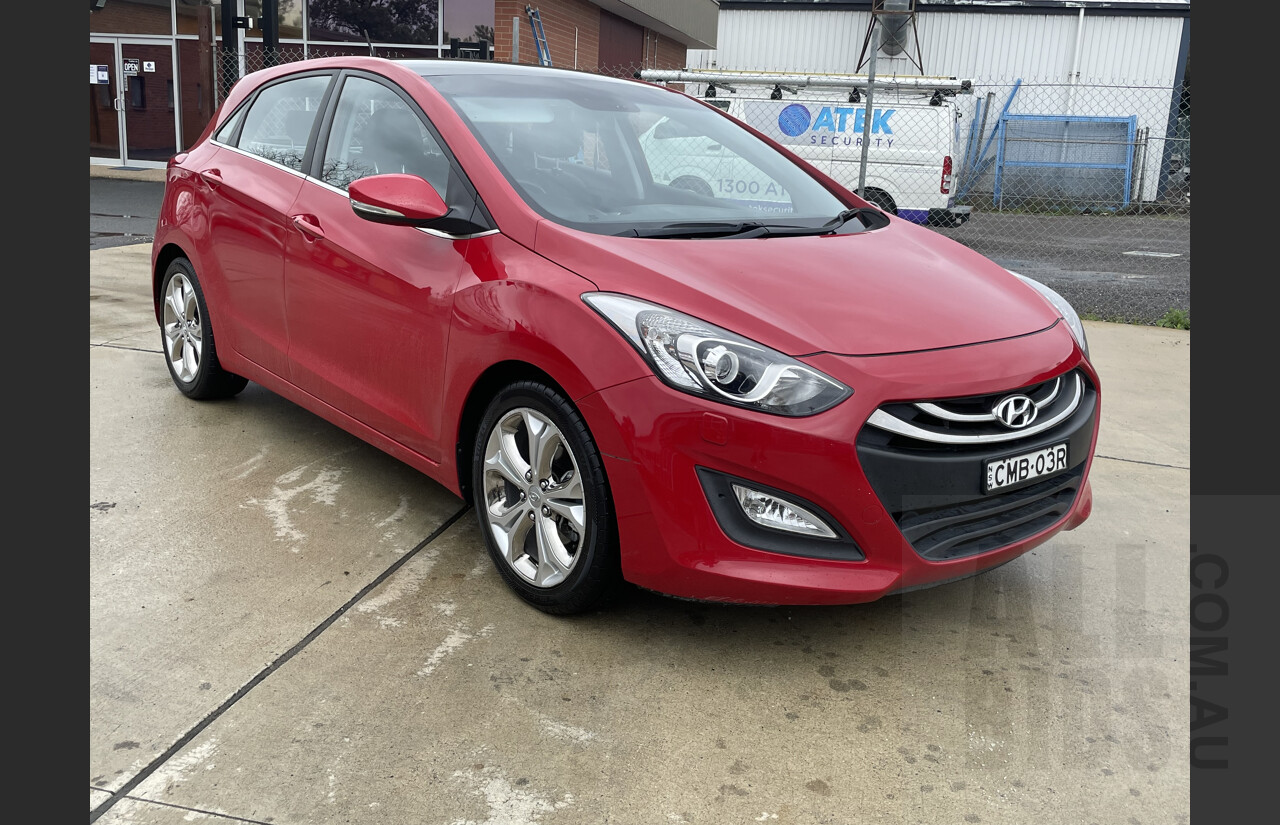 12/2012 Hyundai i30 Premium GD 5d Hatchback Red 1.8L