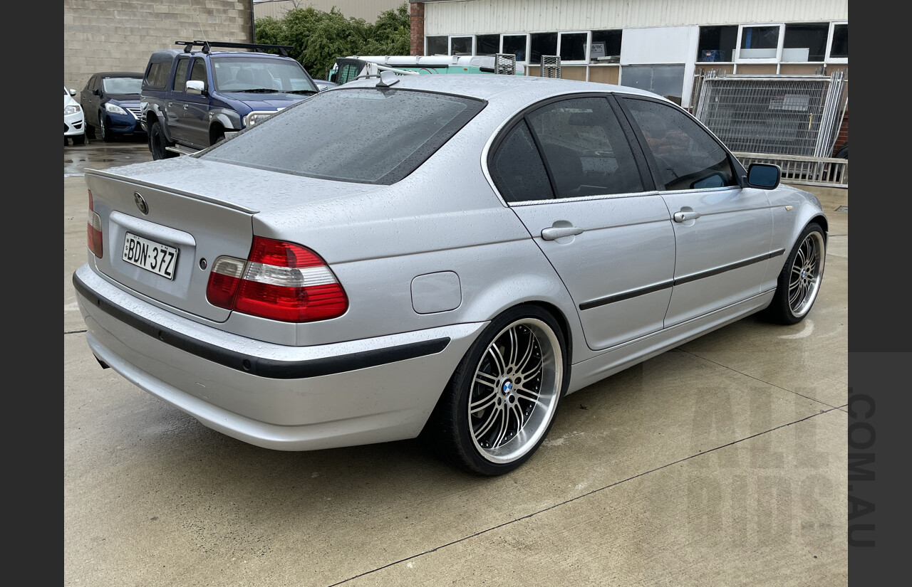9/2002 BMW 320i E46 4d Sedan Silver 2.2L