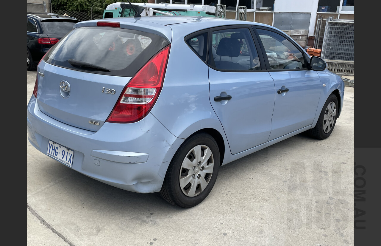 10/2010 Hyundai i30 SX FD MY10 5d Hatchback Blue 2.0L