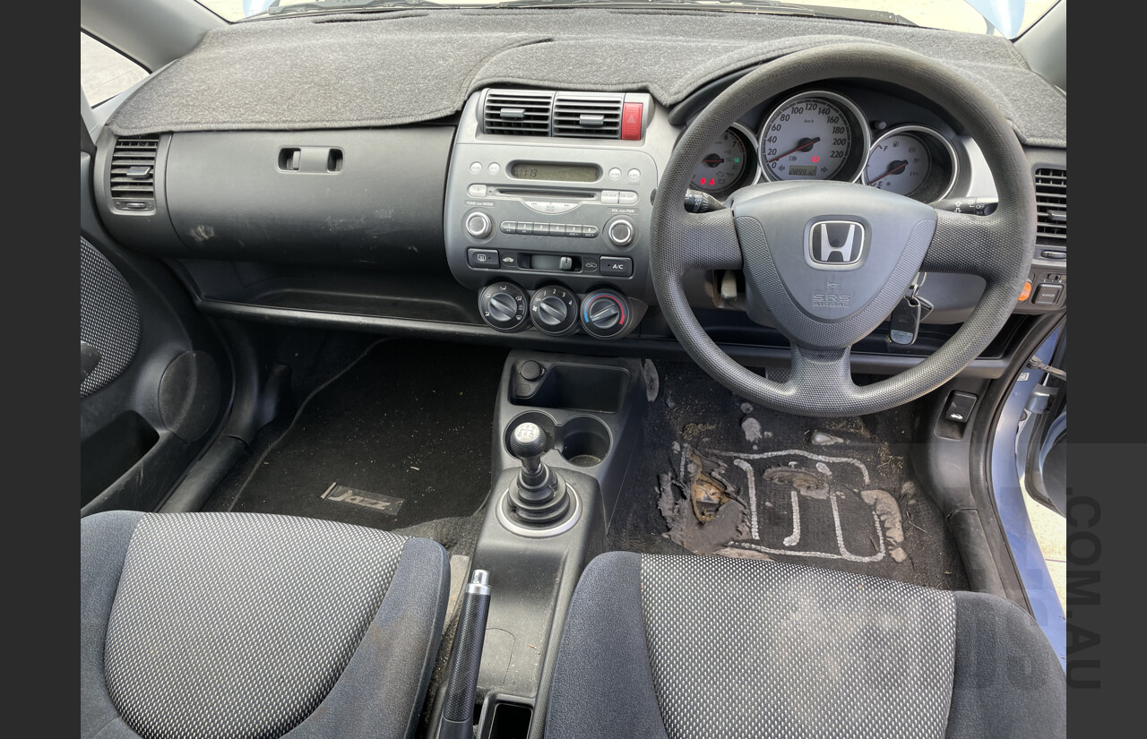 12/2003 Honda Jazz GLi  5d Hatchback Blue 1.3L