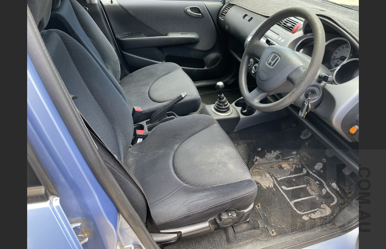 12/2003 Honda Jazz GLi  5d Hatchback Blue 1.3L