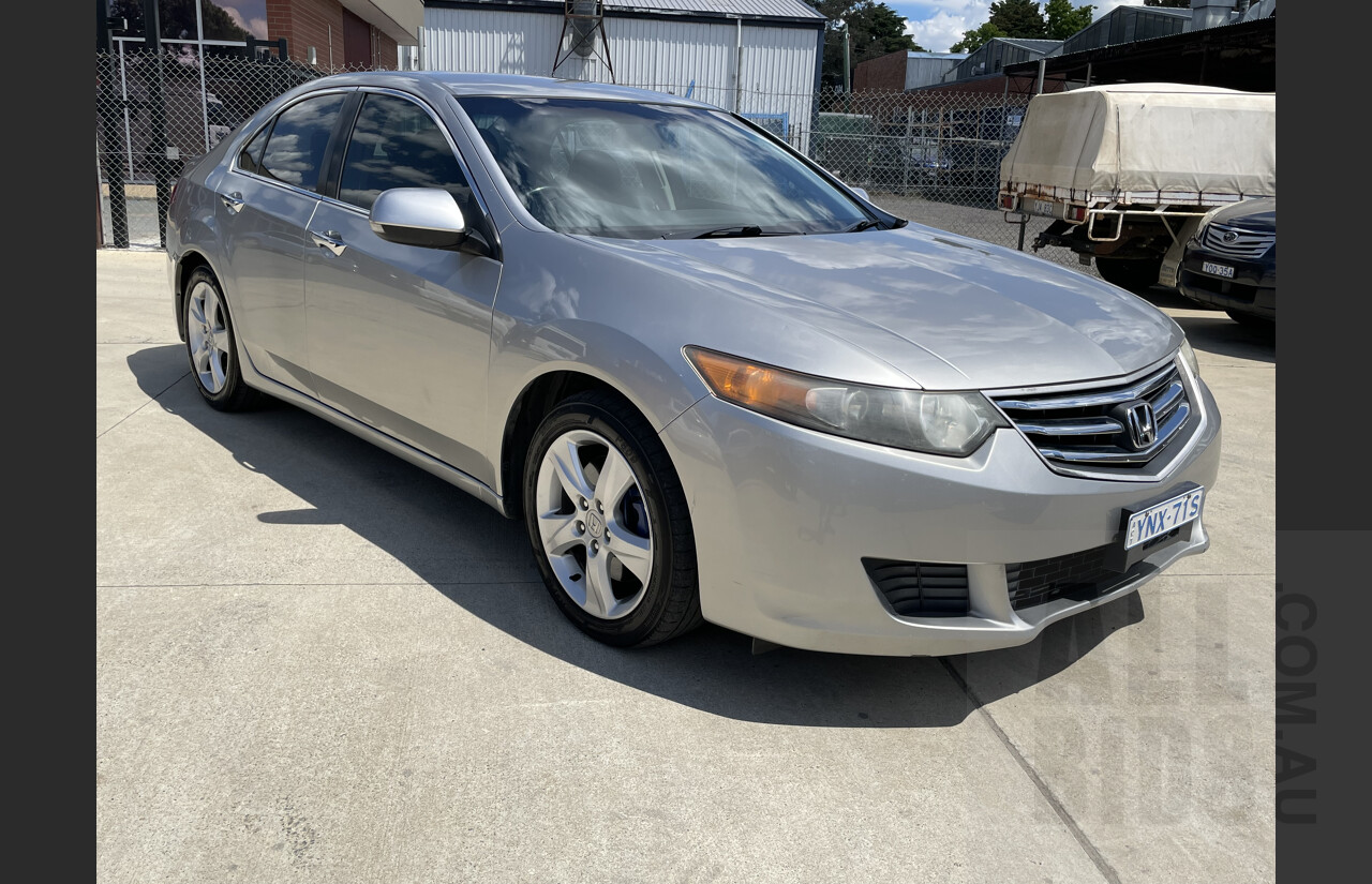 7/2008 Honda Accord EURO 10 4d Sedan Silver  2.4L
