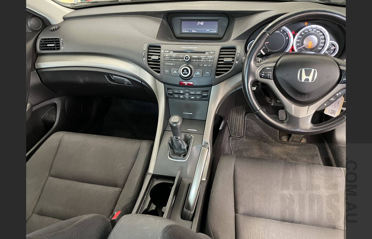 7/2008 Honda Accord EURO 10 4d Sedan Silver  2.4L