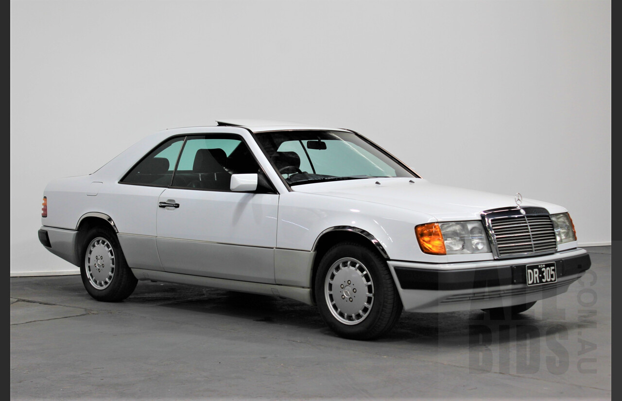 3/1990 Mercedes-Benz 300CE-24 W124 2d Coupe White 3.0L