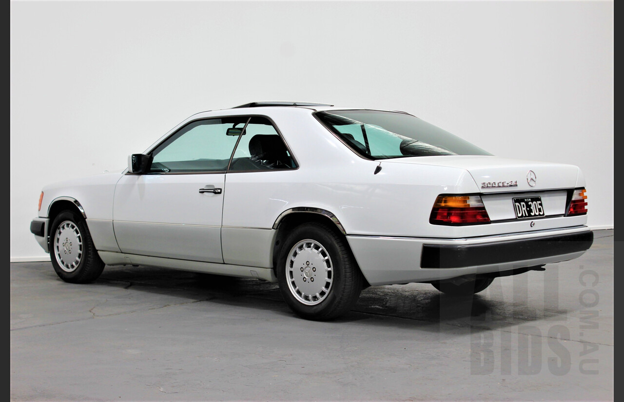3/1990 Mercedes-Benz 300CE-24 W124 2d Coupe White 3.0L