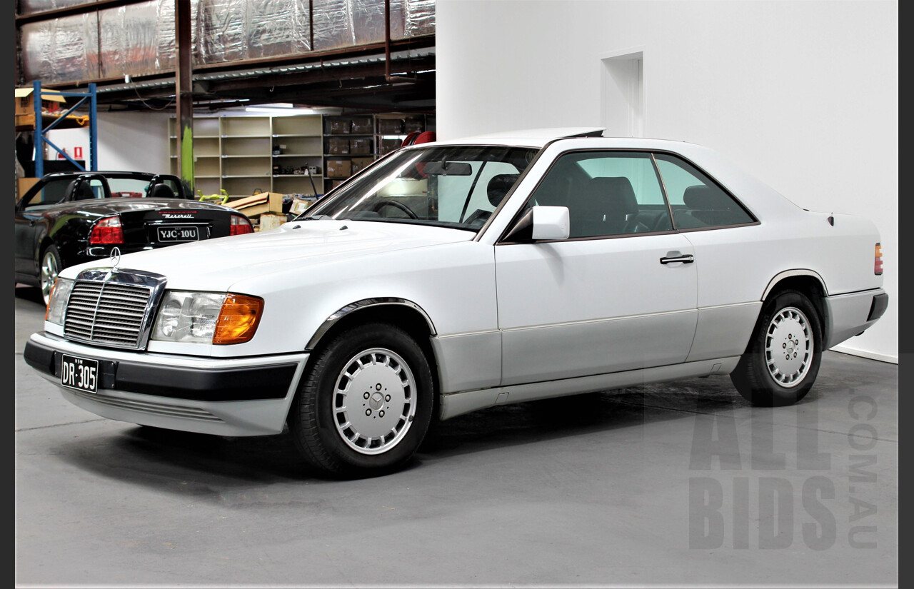 3/1990 Mercedes-Benz 300CE-24 W124 2d Coupe White 3.0L