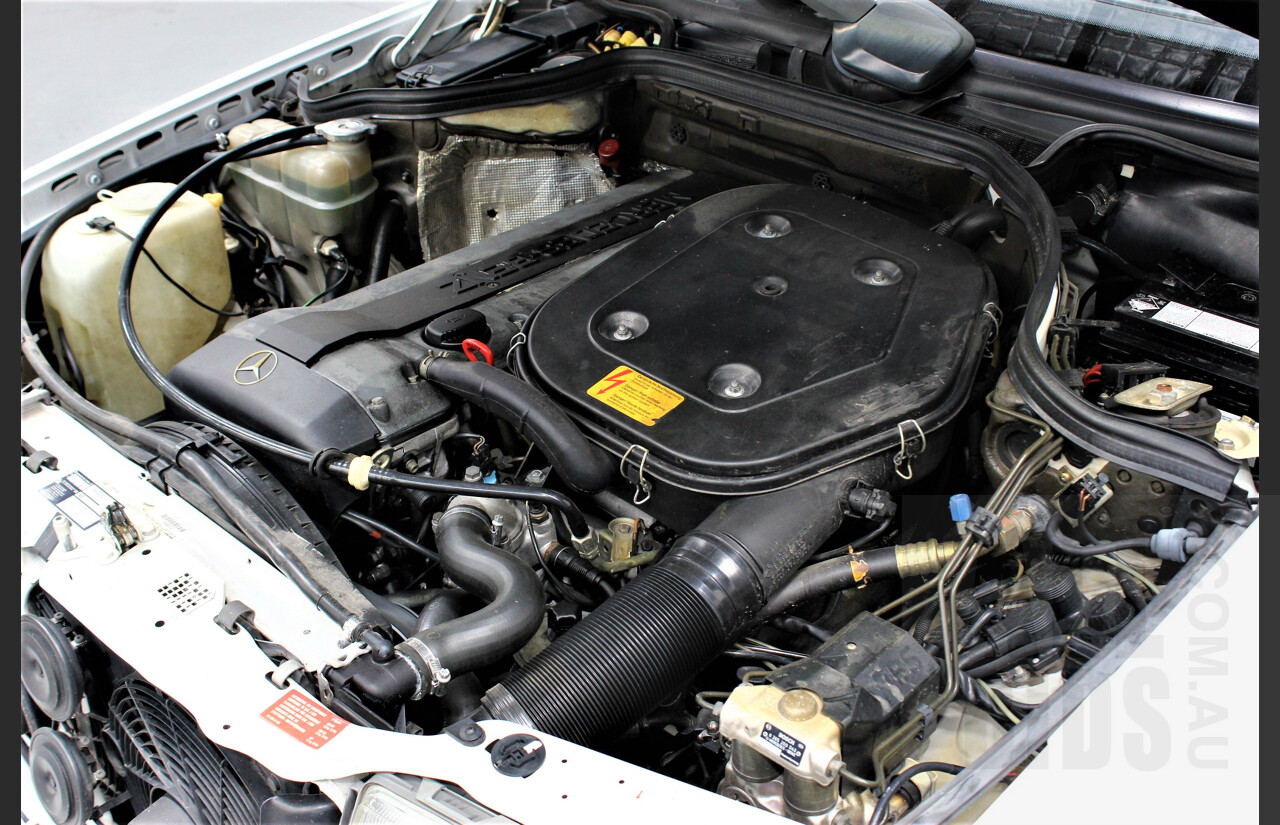 3/1990 Mercedes-Benz 300CE-24 W124 2d Coupe White 3.0L