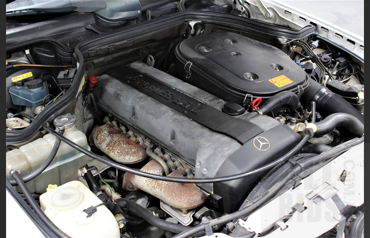 3/1990 Mercedes-Benz 300CE-24 W124 2d Coupe White 3.0L