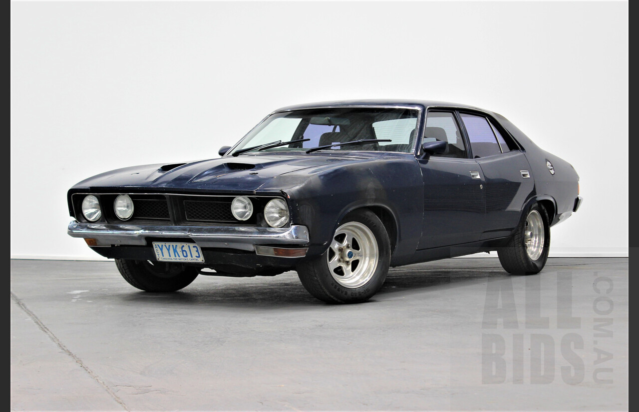 4/1976 Ford Falcon XB 4d Sedan Blue 5.8L 351 V8