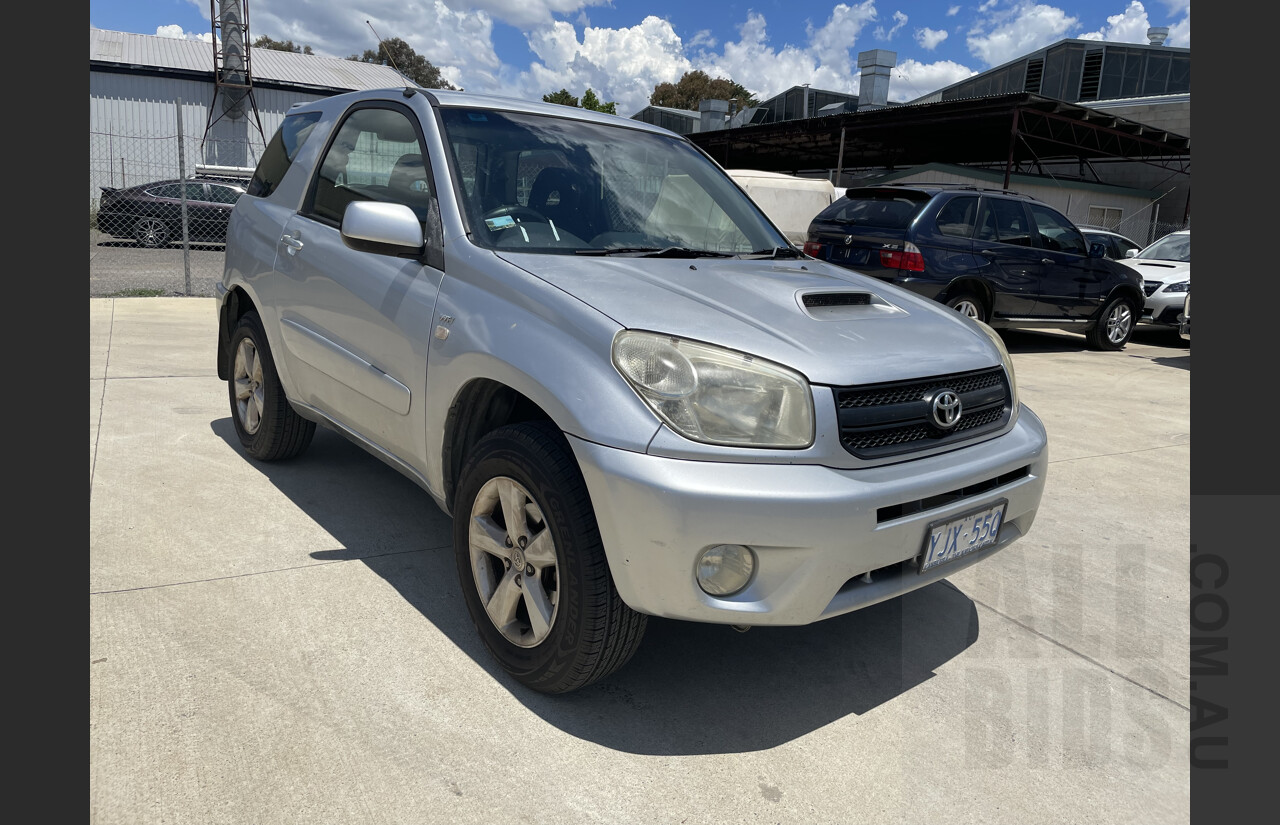 8/2005 Toyota Rav4 CV Sport (4x4) ACA22R 2d Wagon Silver 2.4L