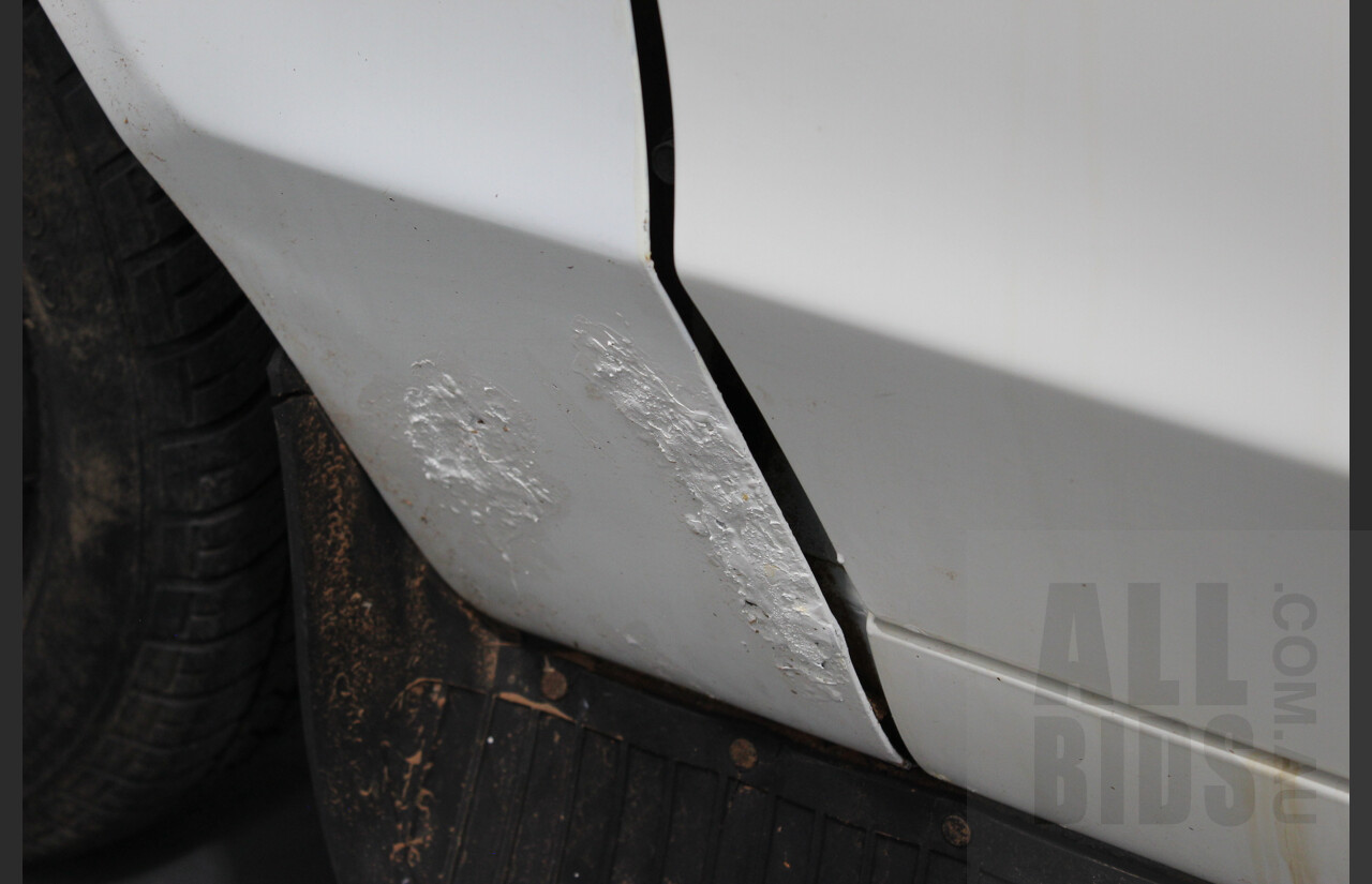 7/1974 Datsun 120y 4d Sedan White 1.2L