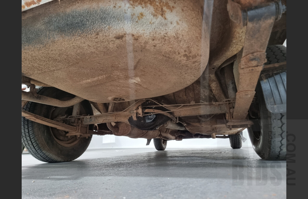 7/1974 Datsun 120y 4d Sedan White 1.2L