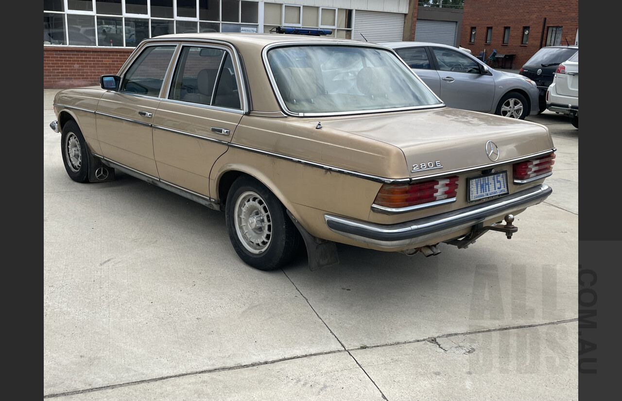 2/1984 Mercedes-Benz 280 E W123 4d Sedan Gold 2.7L
