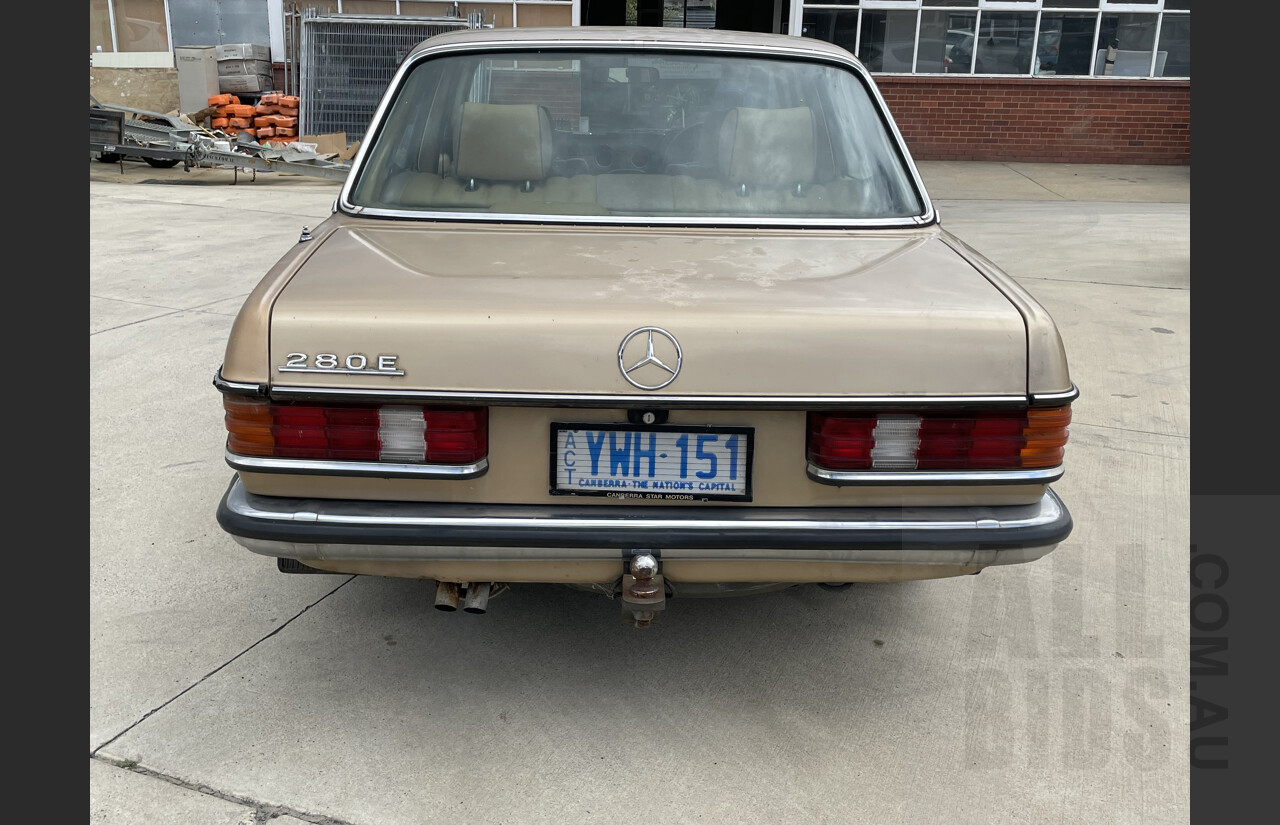 2/1984 Mercedes-Benz 280 E W123 4d Sedan Gold 2.7L