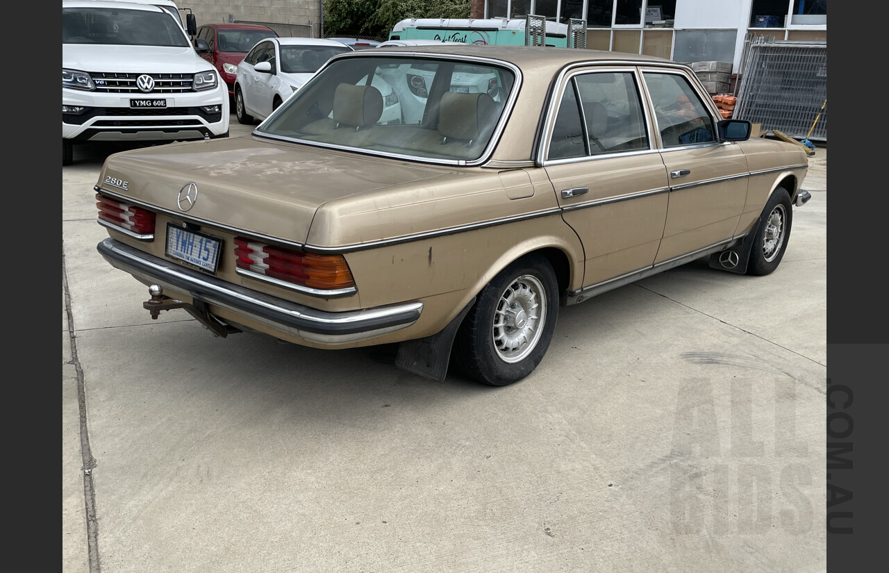 2/1984 Mercedes-Benz 280 E W123 4d Sedan Gold 2.7L