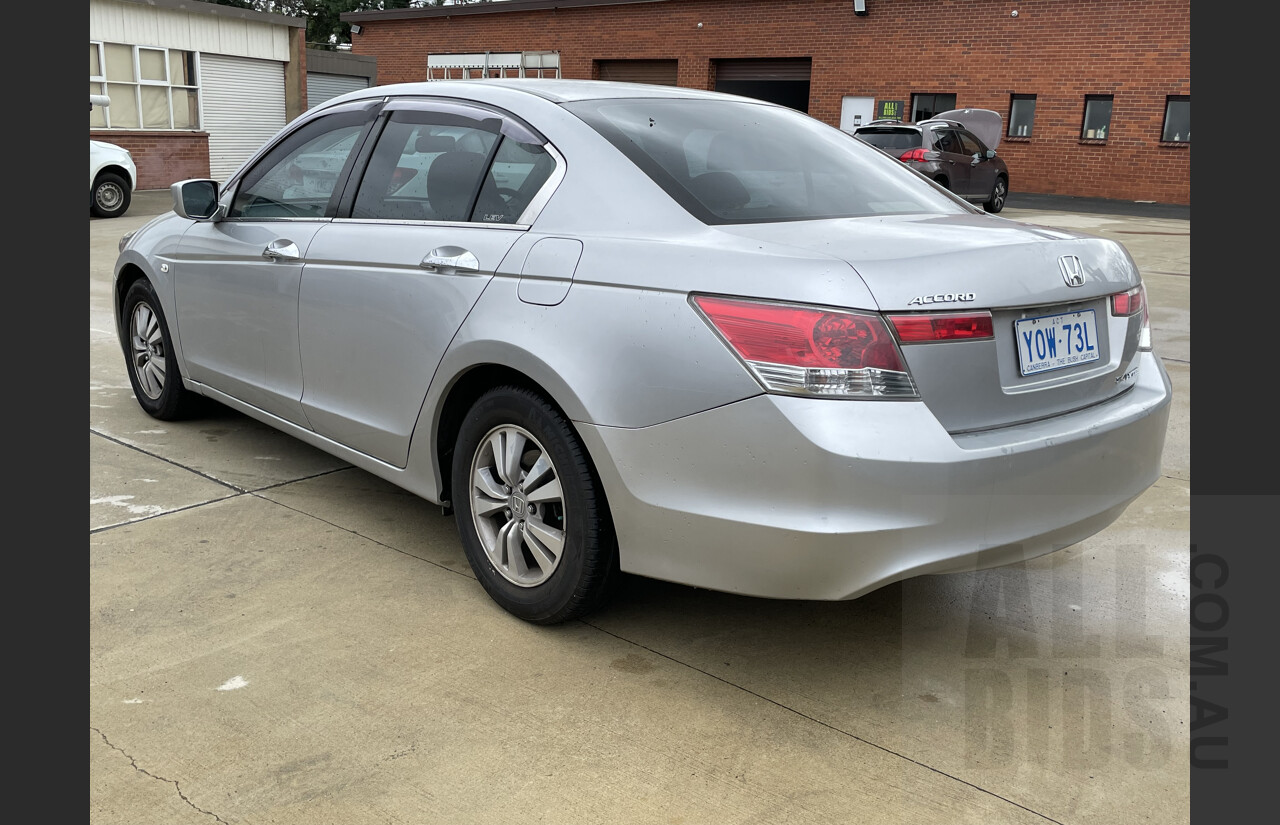8/2009 Honda Accord VTi 50 4d Sedan Silver  2.4L
