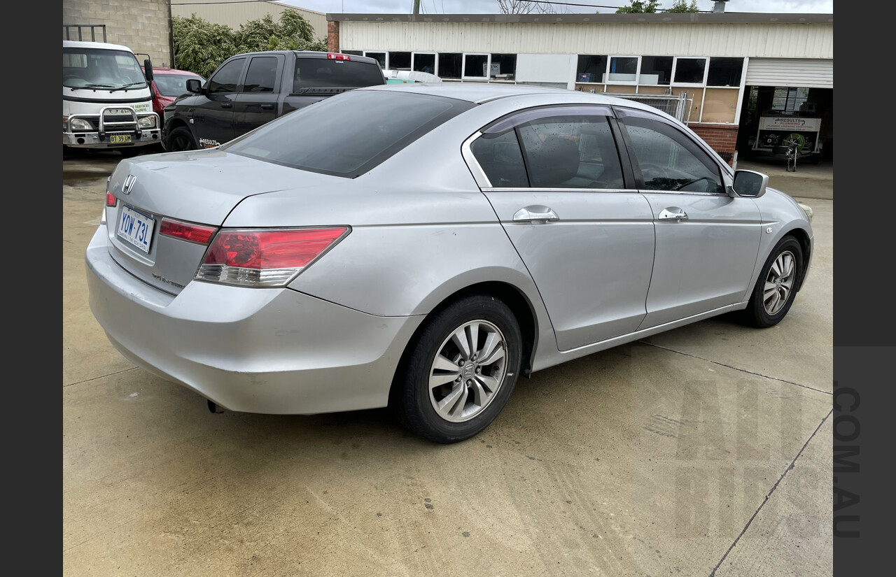 8/2009 Honda Accord VTi 50 4d Sedan Silver  2.4L