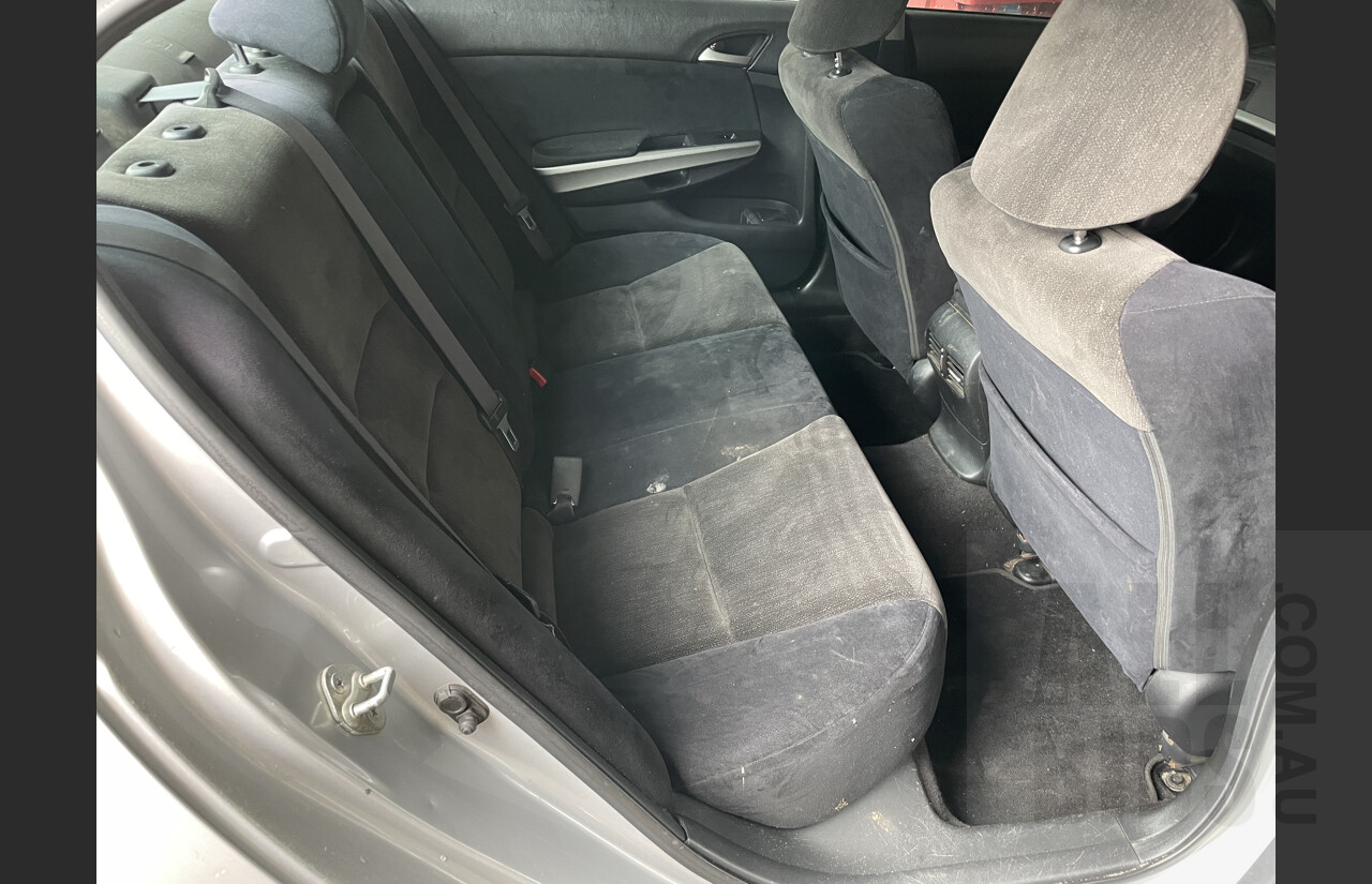 8/2009 Honda Accord VTi 50 4d Sedan Silver  2.4L
