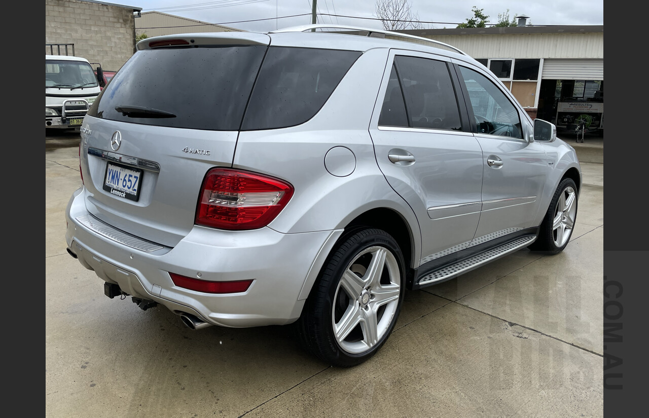 9/2010 Mercedes-Benz ML350 CDI BlueEfficiency AMG Sports (4x4) W164  4d Wagon Silver  3.0L