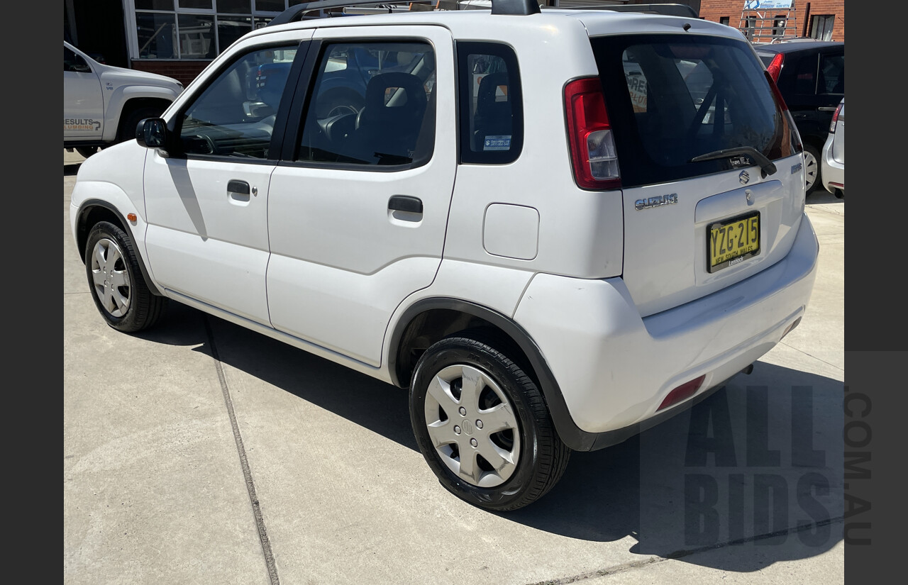 11/2003 Suzuki Ignis GL  5d Hatchback White 1.3L