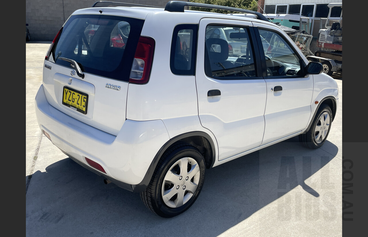 11/2003 Suzuki Ignis GL  5d Hatchback White 1.3L